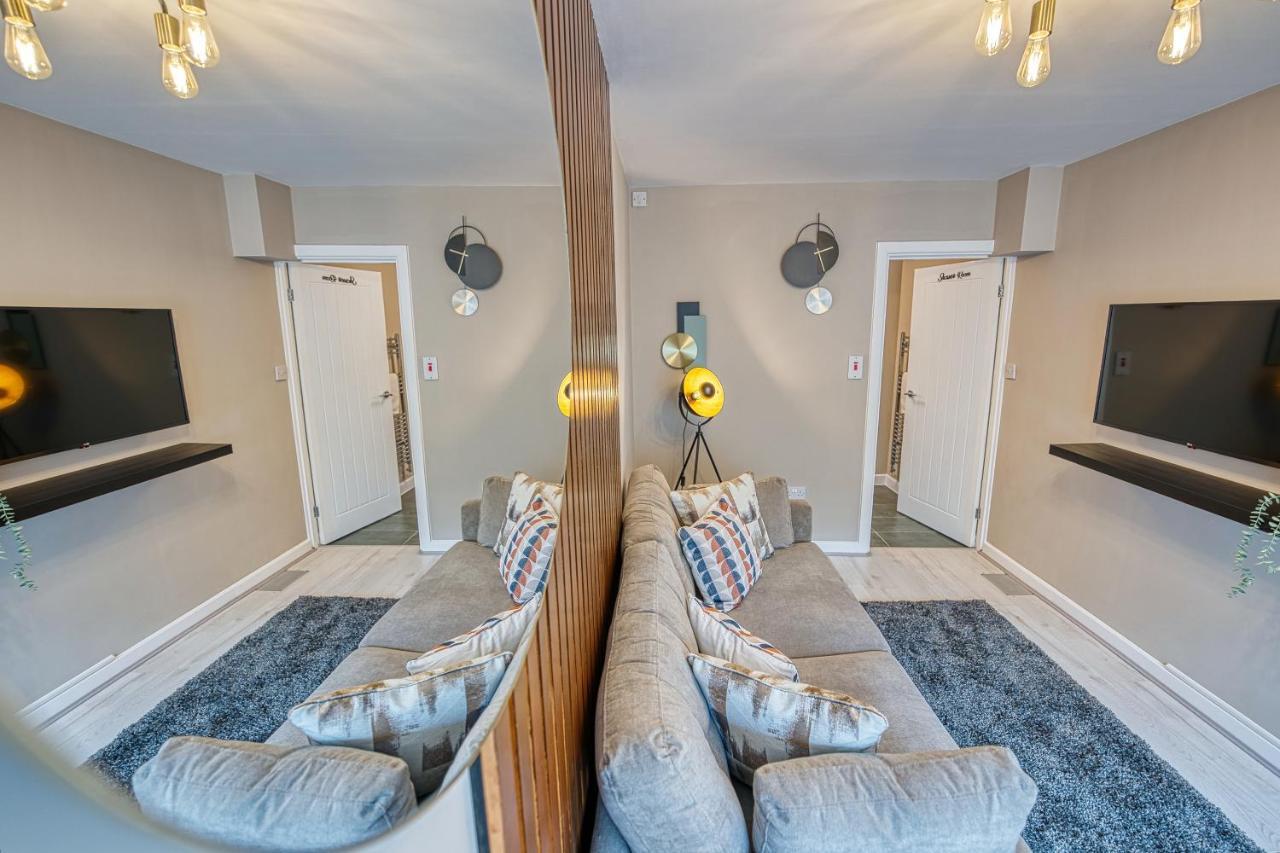 Elegant 5 Bed House - Sleeps 9, Central Solihull, Nec, Jlr, Hs2, Resorts World, Airport Business And Leisure Stays, Buitenkant foto
