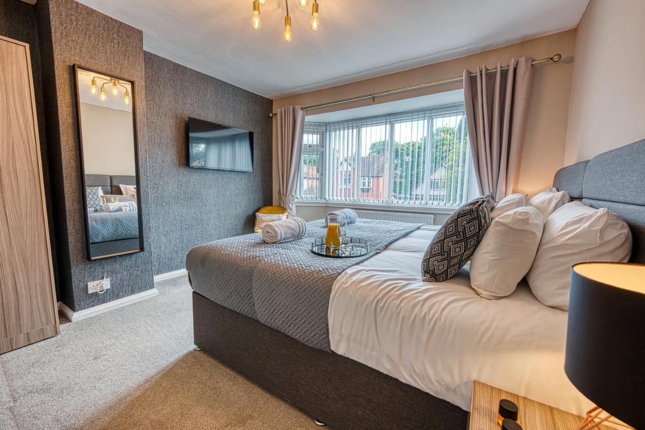 Elegant 5 Bed House - Sleeps 9, Central Solihull, Nec, Jlr, Hs2, Resorts World, Airport Business And Leisure Stays, Buitenkant foto